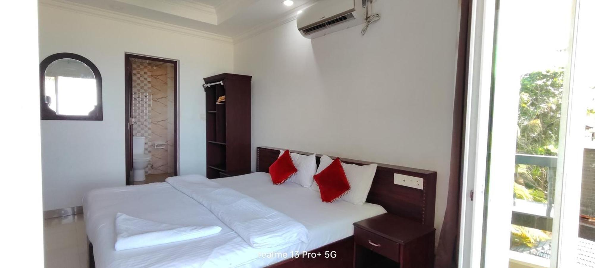 Palm Beach Resort, Alleppey Alappuzha Екстериор снимка